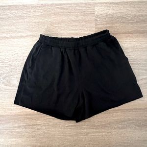 Vuori Halo Vintage Short